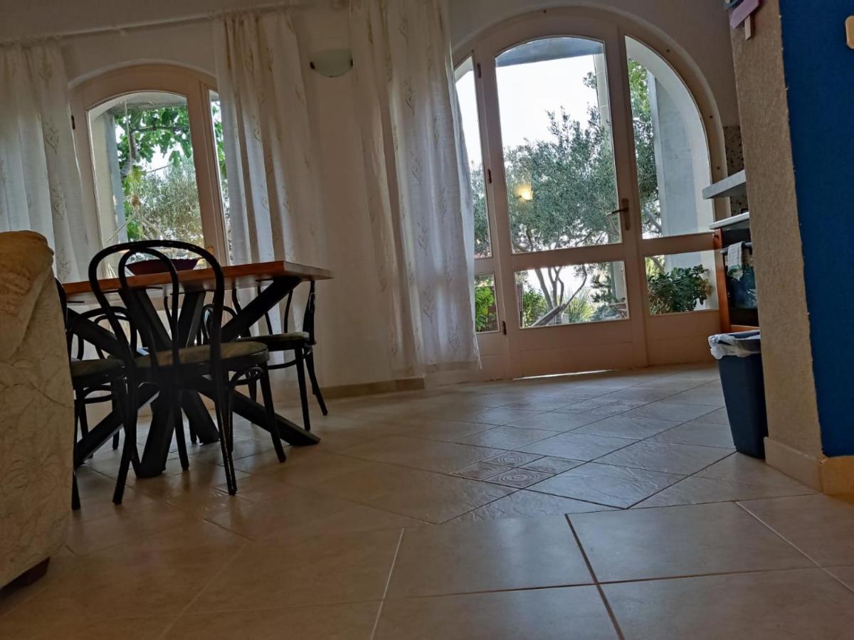Holiday Home With Free Parking By The Beach Brela Exterior photo